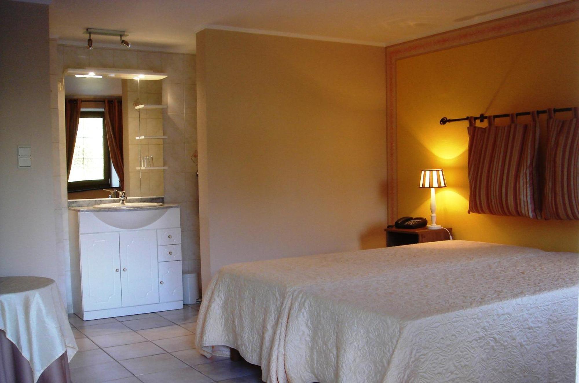 La Petite Ferme Villa Rochehaut Exterior foto